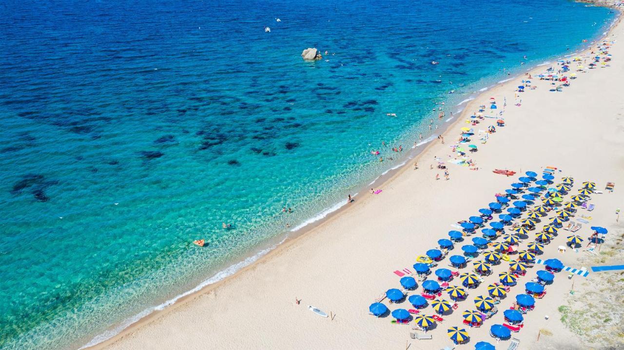 Camping Village Baia Blu La Tortuga Aglientu Eksteriør bilde